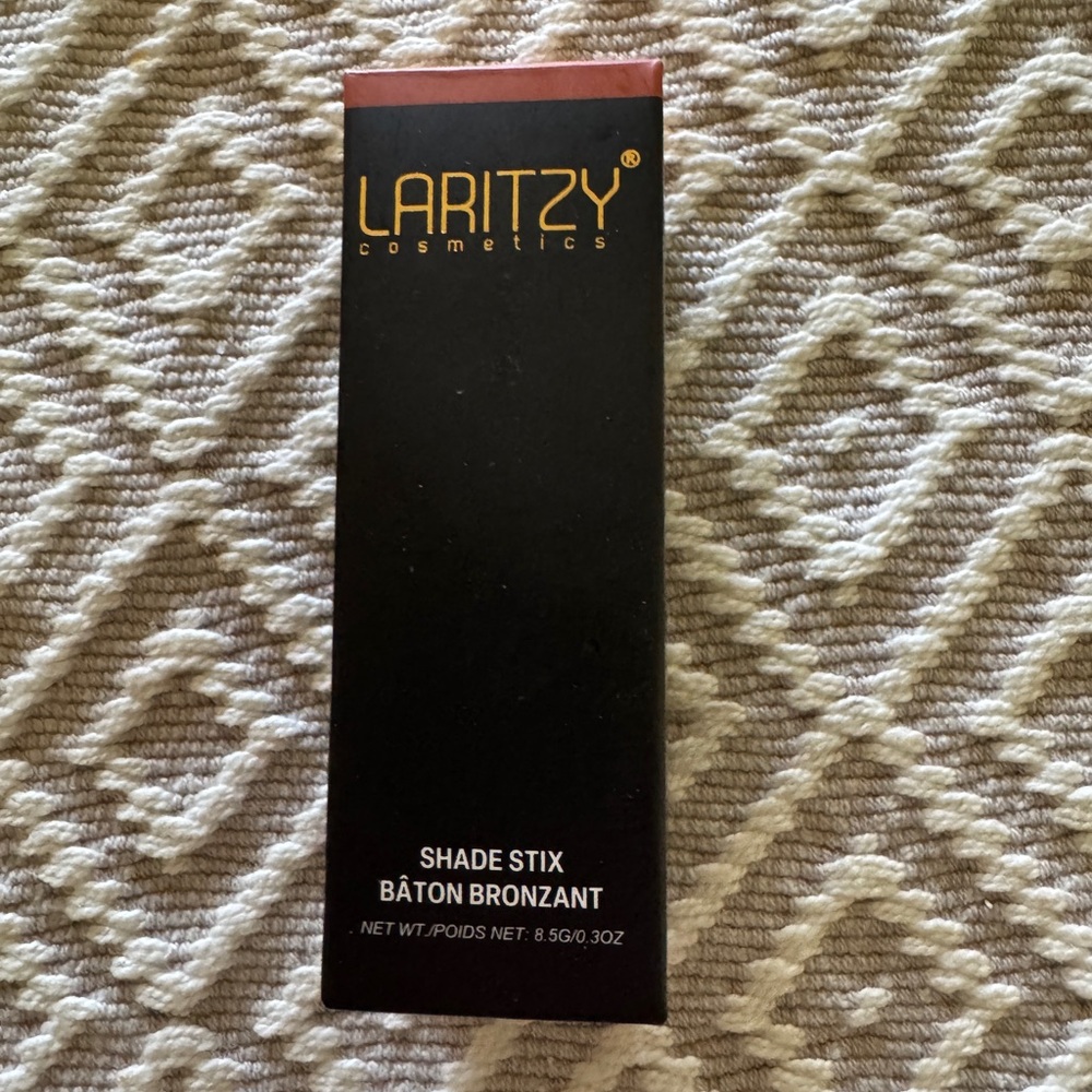 Laritzy Bronzer Stick